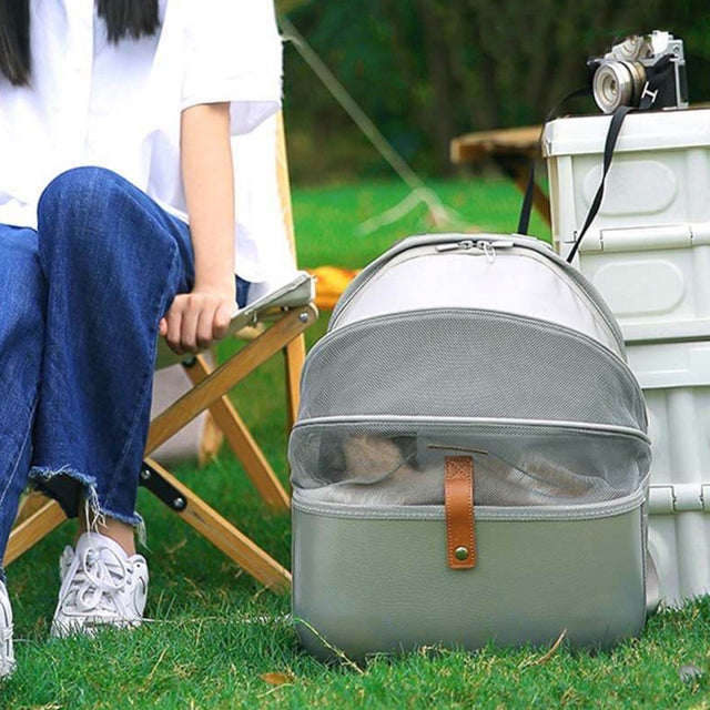 Breathable Cat Travel Bag – Spacious, Ventilated & Travel-Friendly