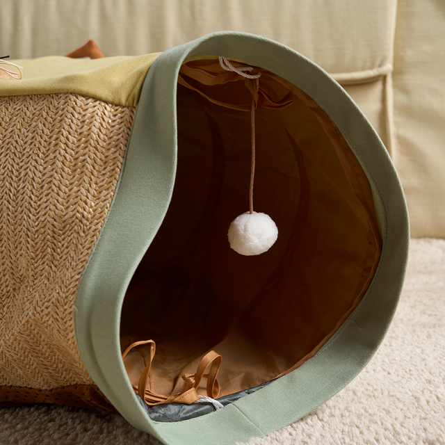 Purrfect Foldaway Tunnel Retreat – Interactive, Spacious, and Portable
