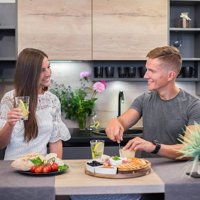 GrandeBoard – Elegant Acacia Wood Cheese Board Set