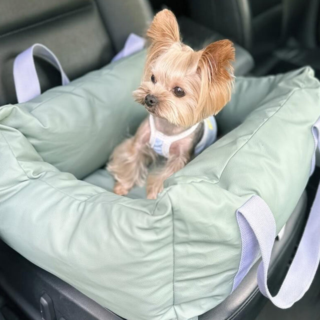 Waterproof Dog Car Seat – Secure, Spacious, and Travel-Friendly