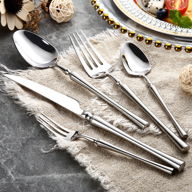 SerenaGlow – Luxury Cutlery Set in Stainless Steel Design