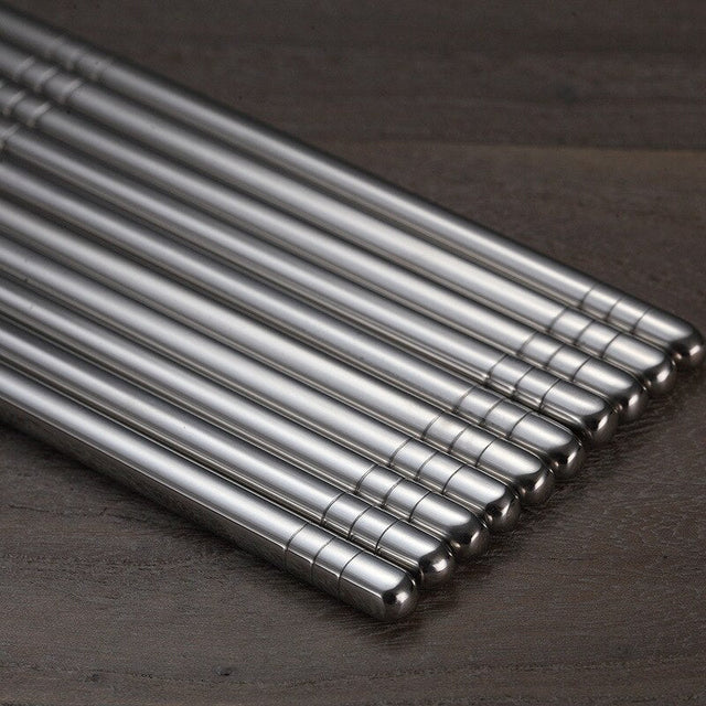 Silvéra Chopstick Set – Luxury Stainless Steel Dining Utensils