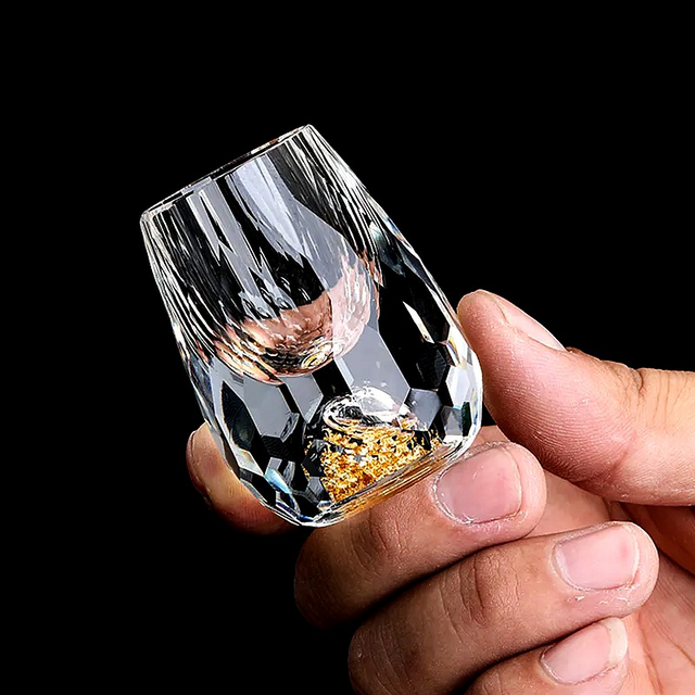 Auréa Crystal Glass – Handcrafted Luxury with Gold Accents