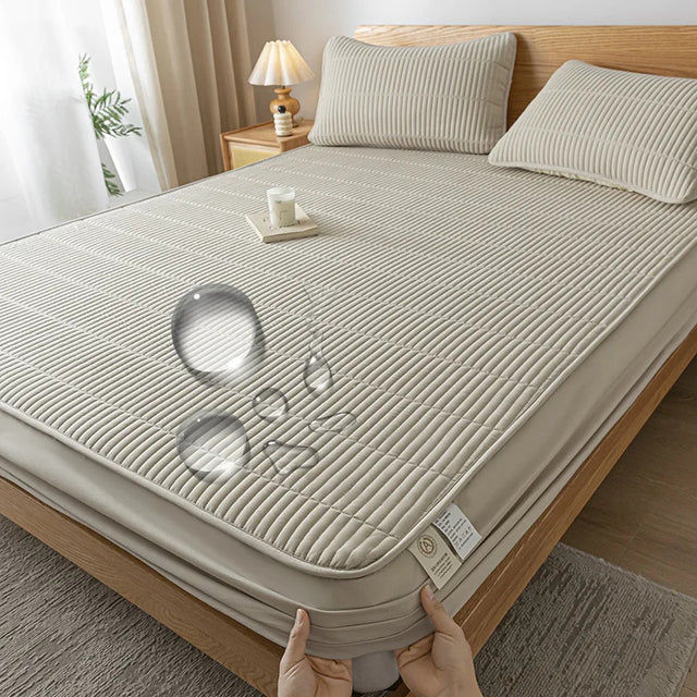 Waterproof Thickened Mattress Protector