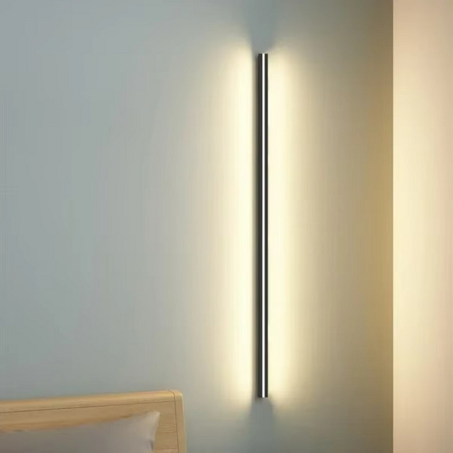 Minimal Light Bar – Nordic LED Wall Lamp in Aluminium