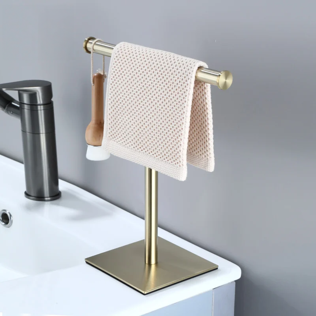 Movable Free-Standing Hand Towel Holder