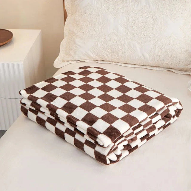Classic Checkerboard Plaid Design Sofa Blanket for Comfort