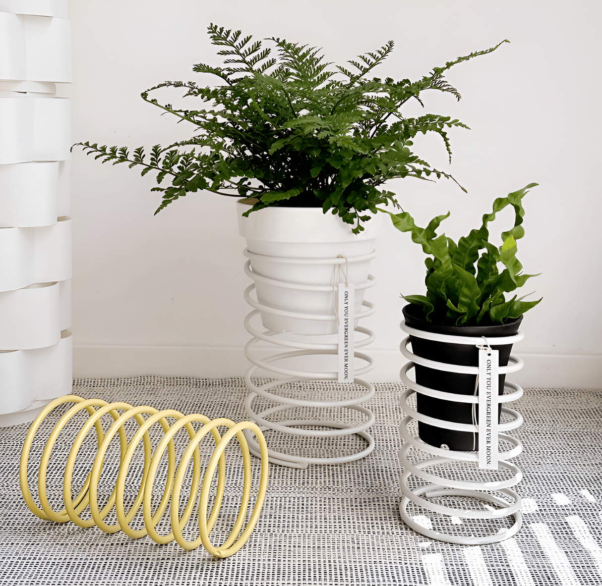 Decorative Spring Flower Pot Stand in Colorful Metal Design