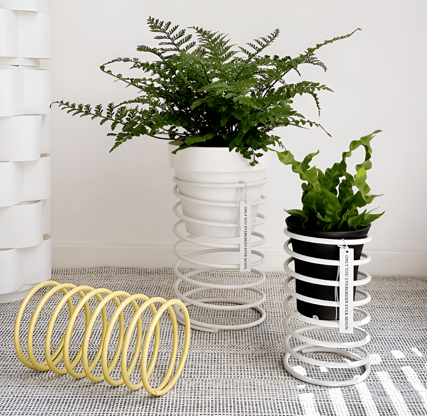 Decorative Spring Flower Pot Stand in Colorful Metal Design