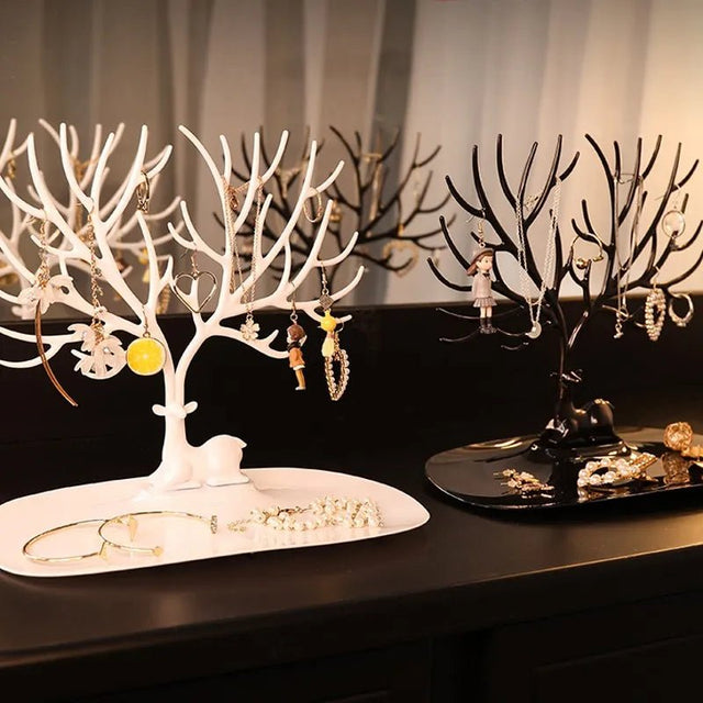 Deer Shaped Jewellery Display Stand in Chic Plastic Design