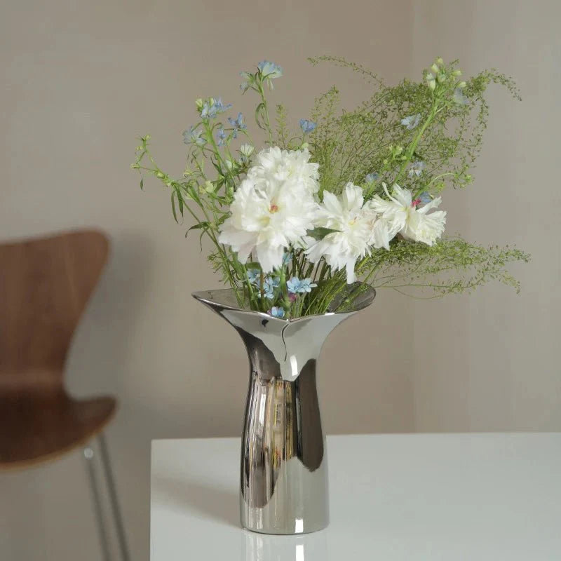 Elegant & Sleek Silver Ceramic Flower Vase for Modern Decor