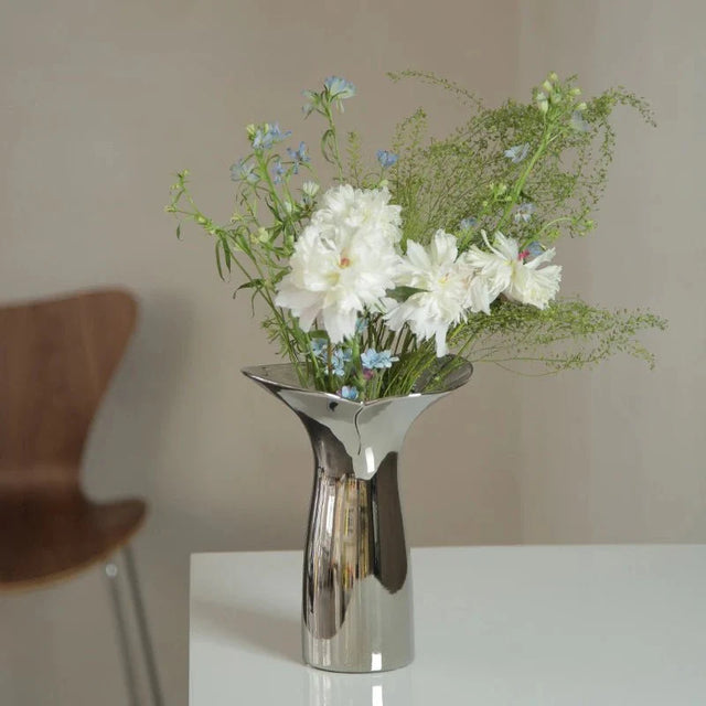 Elegant & Sleek Silver Ceramic Flower Vase for Modern Decor