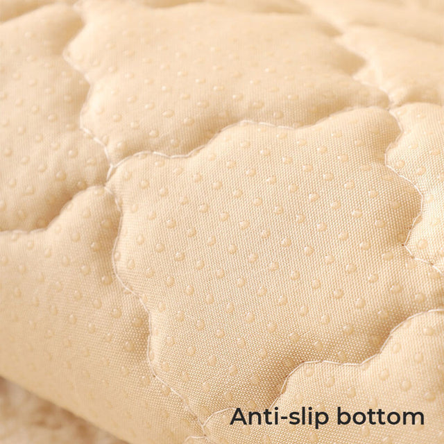 Biscuit Plush Soft Non-Slip Couch Cover with Anti-Slip Design