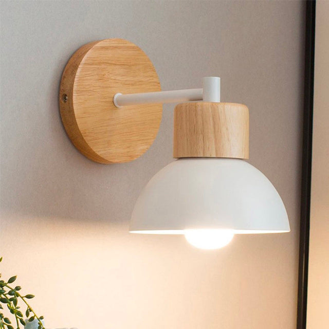 Retro Wooden Wall Bedside Lamp with Vintage Edison Style