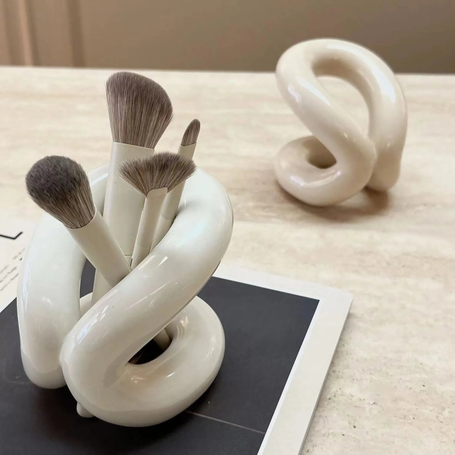 Minimal Abstract Makeup Brush Holder in Luxury Ceramic