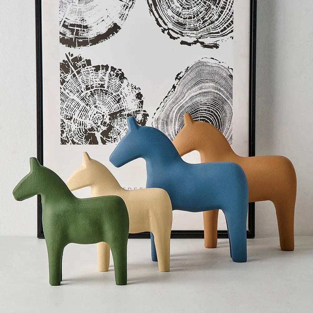 Modern Wooden Horse Home Decoration - Stylish Animal Accent