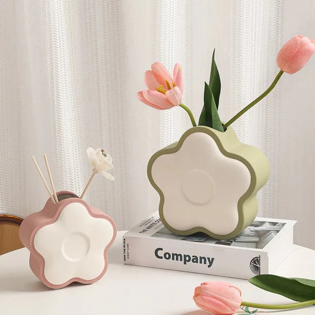 Pastel Coloured Flower Shape Ceramic Vase for Modern Decor
