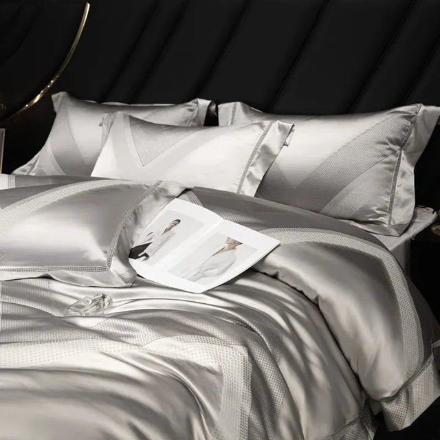 Platinum Triangle Duvet Cover Set – 1000 TC Egyptian Cotton in Sleek Silver Grey