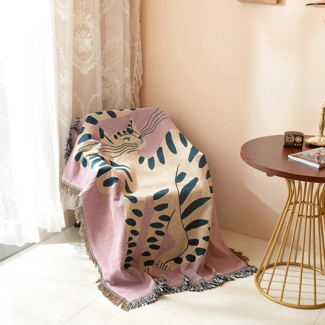 Quirky Pink Cat Design Sofa Blanket for Home Decor