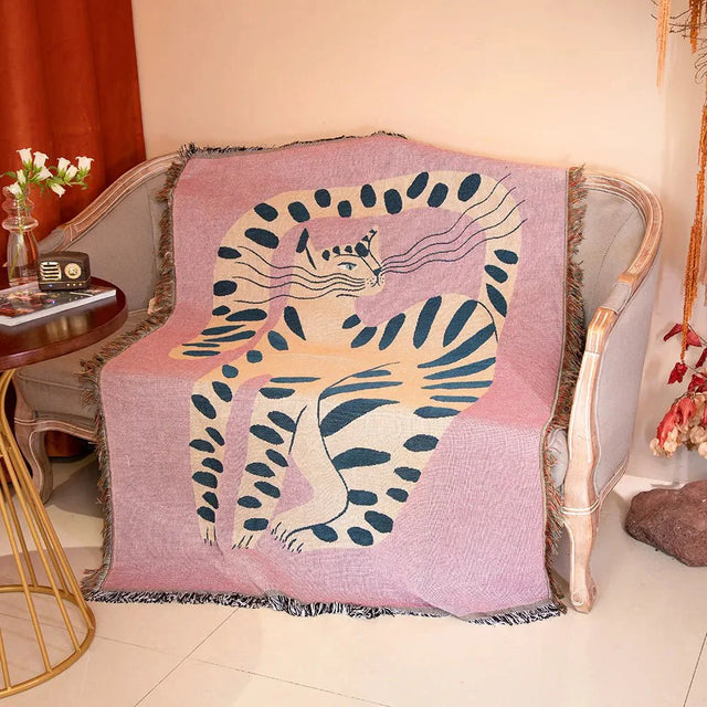 Quirky Pink Cat Design Sofa Blanket for Home Decor