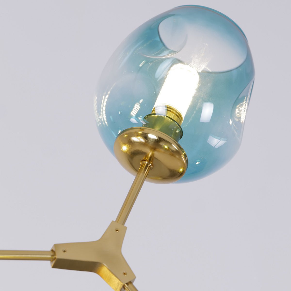 Retro Loft Chandelier – Gold & Black Industrial Ceiling Light with Glass Globes