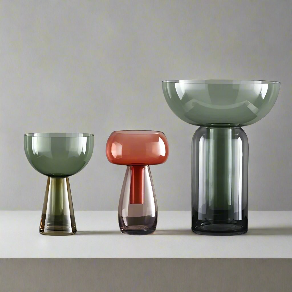 Small Glass Hydroponic Vase for Modern Tabletop Decor