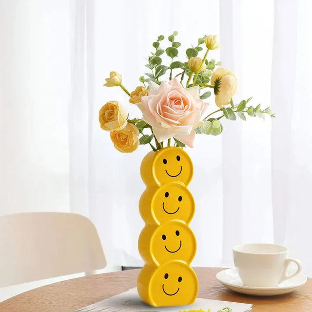 Smiling Faces Ceramic Vase Set with Modern Design