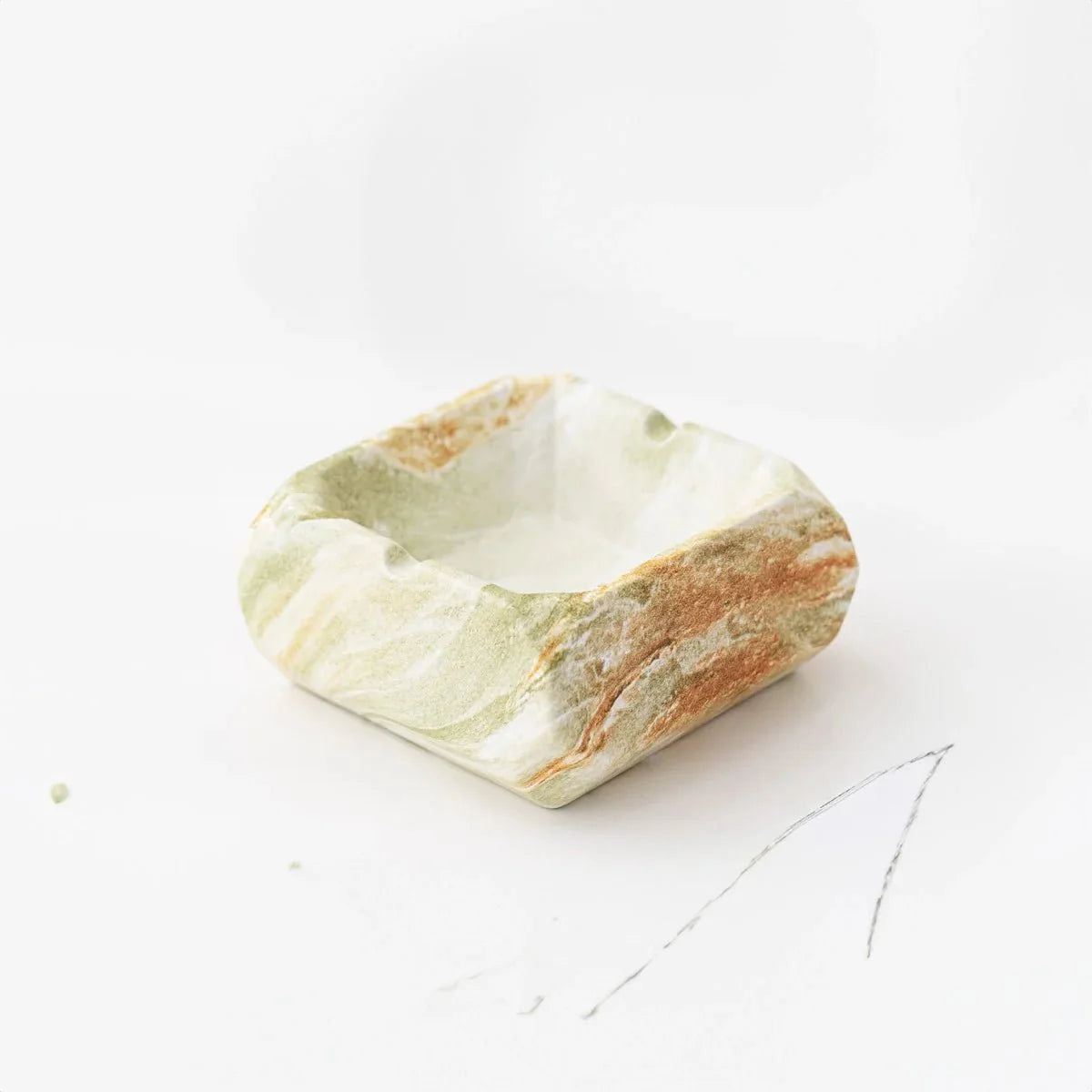 Textured Marble Effect Ceramic Ashtray for Modern Decor