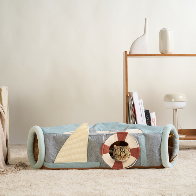 UFO Voyager Collapsible Cat Bed – 4-in-1 Playground & Cozy Retreat