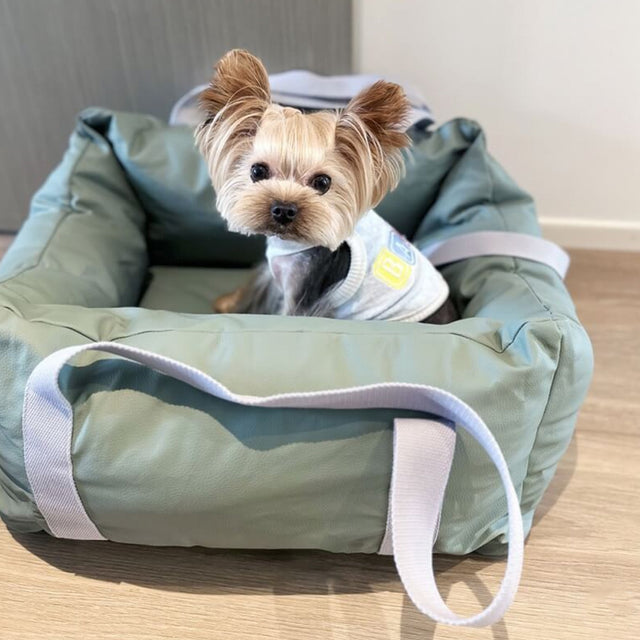 Waterproof Dog Car Seat – Secure, Spacious, and Travel-Friendly