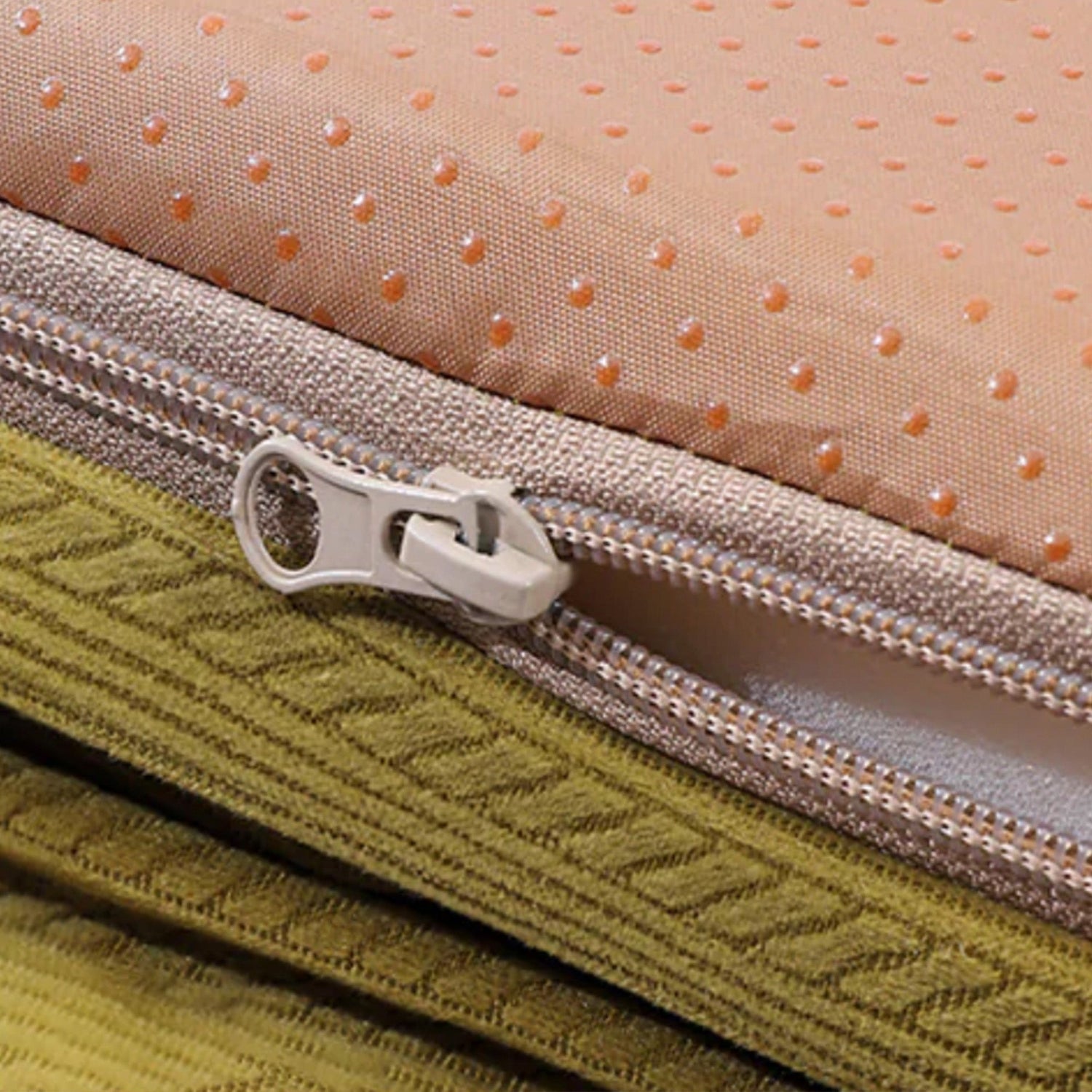 Cozy Warm Round Pet Bed Plush Orthopedic Non-Slip Design