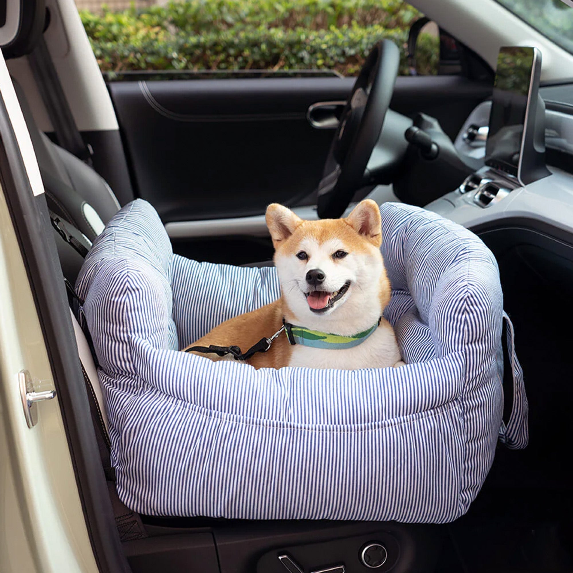 Versatile Pet Car Seat & Travel Carrier – Secure, Cozy & Easy to Clean