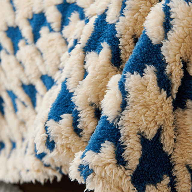 Cozy Houndstooth Sofa Cover  - Modern, Stylish & Durable Sofa Protection