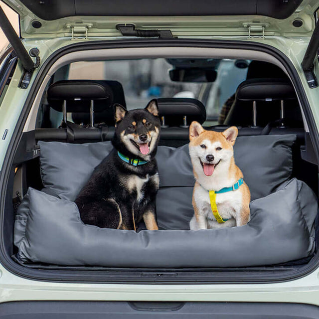 Adjustable Safety Dog Car Seat – Secure, Comfortable, and Spacious