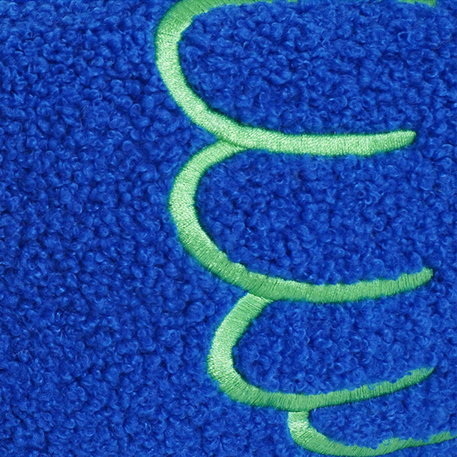 Pawsome Gesture Pet Bed Cozy Plush Dog Cat Bed Removable Cushion