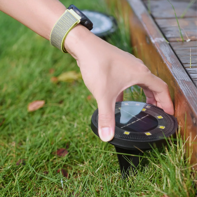 Solar Garden Lights – Energy-Efficient, Waterproof Design