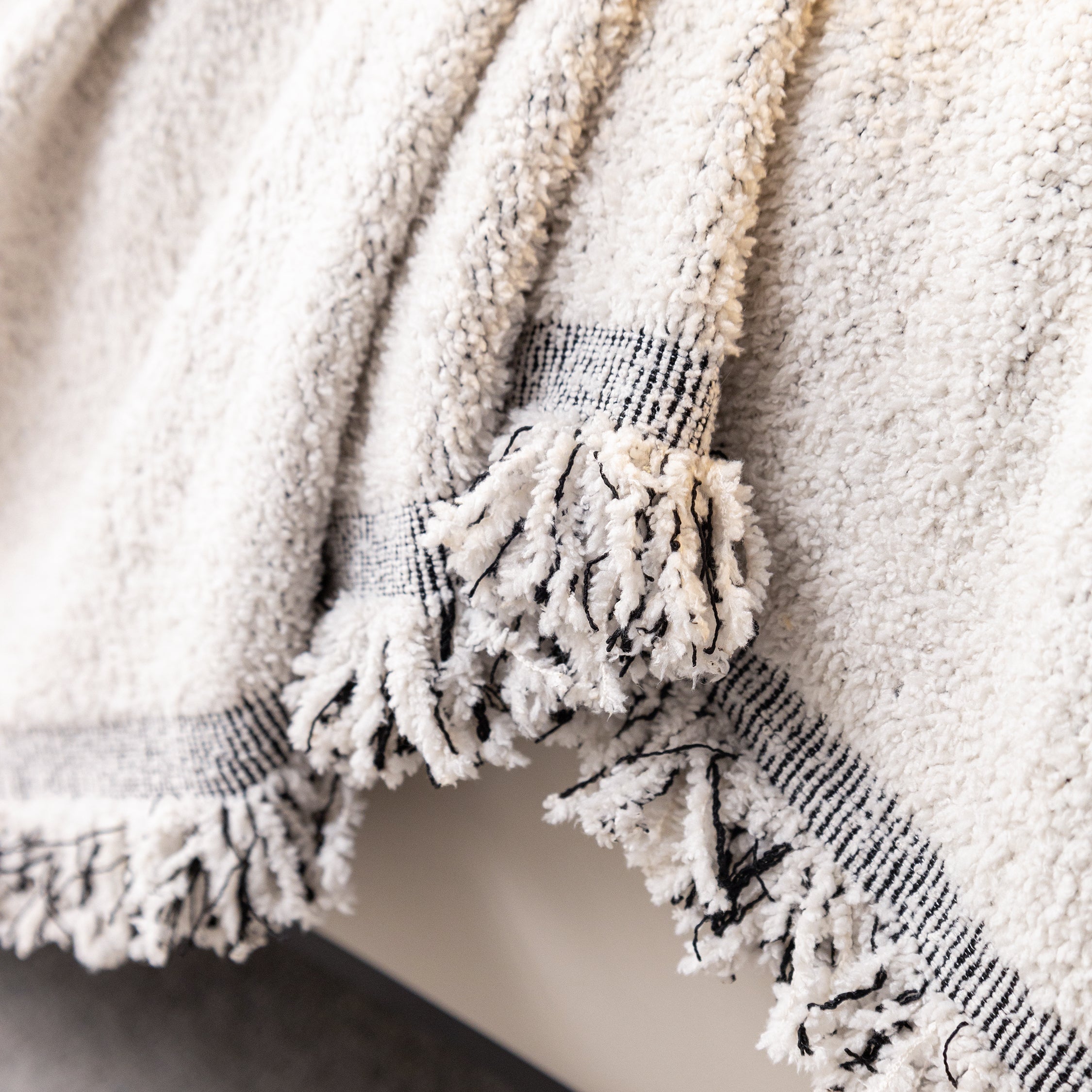 Cozy Winter Arch Sofa Cover - Modern, Stylish & Durable Sofa Protection