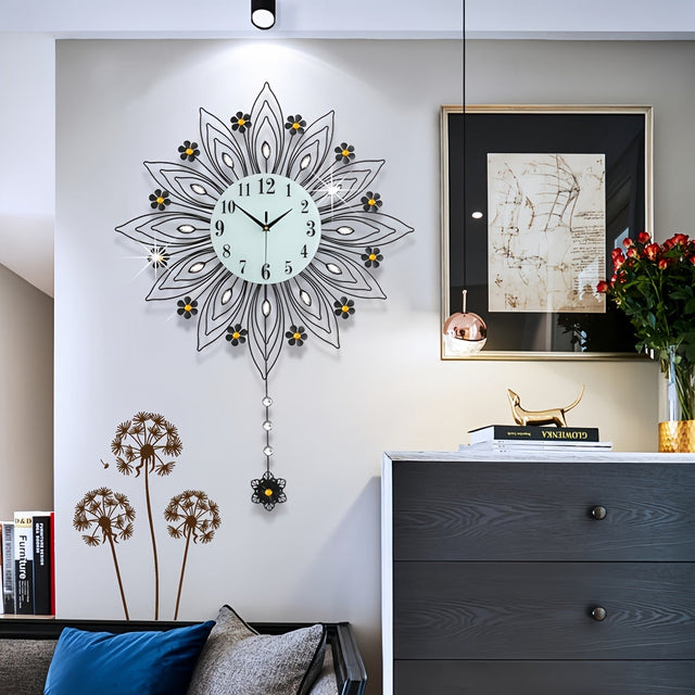 Elegant Floral Wall Clock with Luxurious Gold Accents