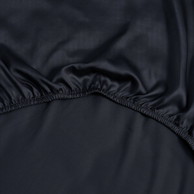 Bamboo Fitted Sheet - Pet Hair Repellent for Dogs/Cats Family