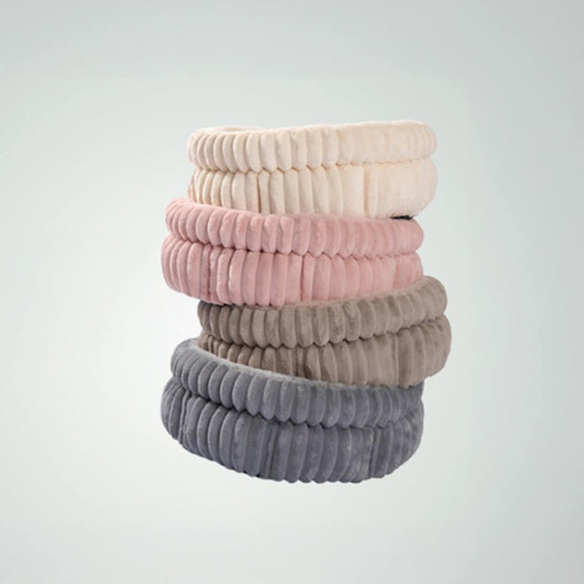 Ultra-Plush Milk Velvet Faux Fur Pet Bed Cozy Comfort