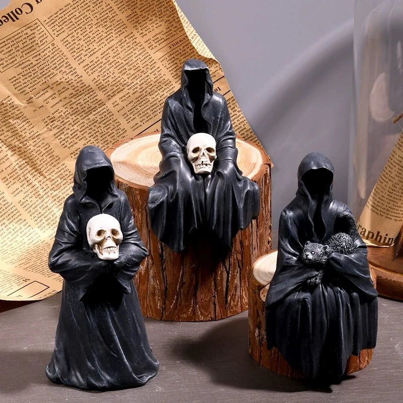 Gothic Black Robe Faceless Ghost Ornament – Durable Resin Halloween Decoration for Home and Car 0
