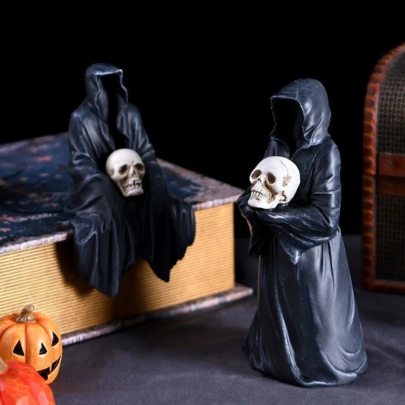 Gothic Black Robe Faceless Ghost Ornament – Durable Resin Halloween Decoration for Home and Car 4