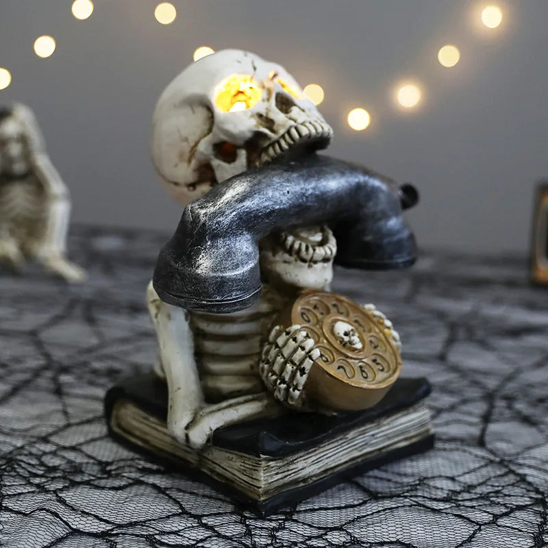 Halloween Glow Skull Phone Decoration – Unique Resin Sculpture for Spooky Home and Party Decor, 17x19x13 cm 3