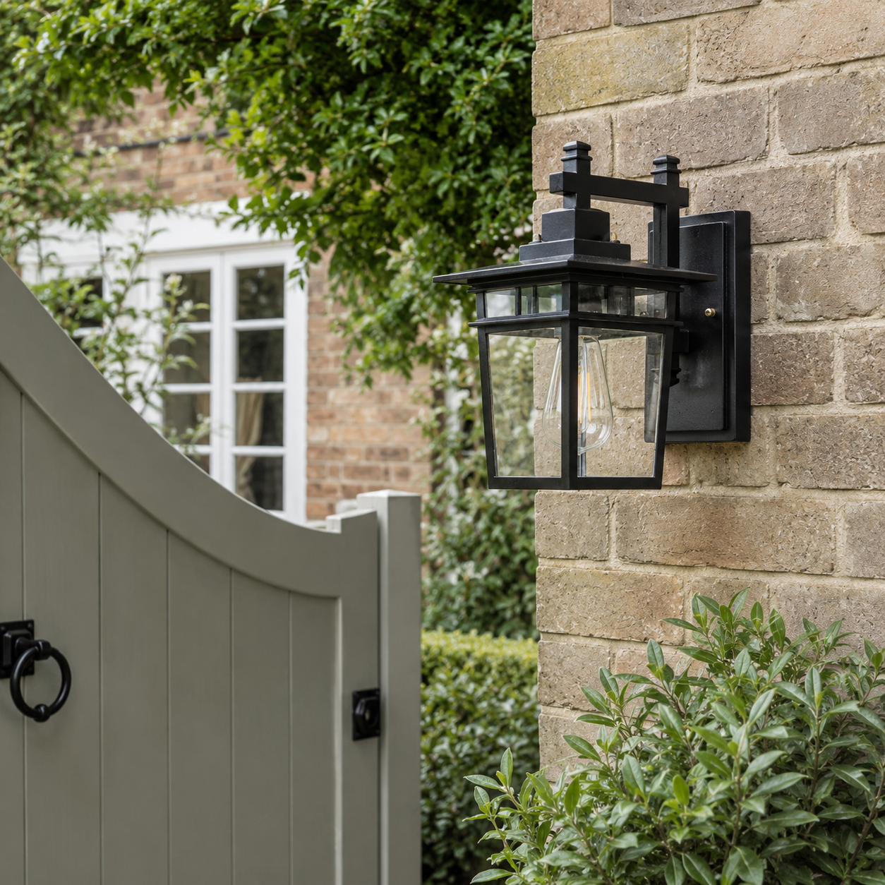 Vintage Coach Lantern Outdoor Wall Light, Black or Bronze Garden Light