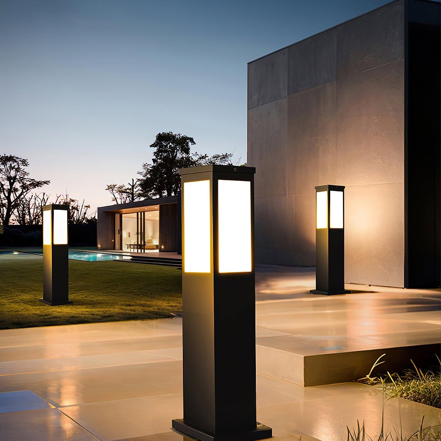 Modern Outdoor Bollard Light – Sleek Durable Weather-Resistant