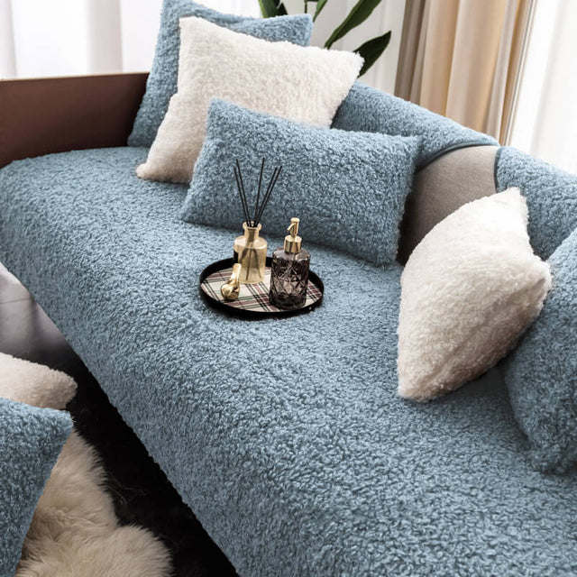 Luxury Warm Fleece Non-Slip Couch Cover for Pet Protection