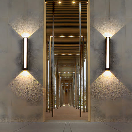 Modern Waterproof LED Outdoor Wall Light 2