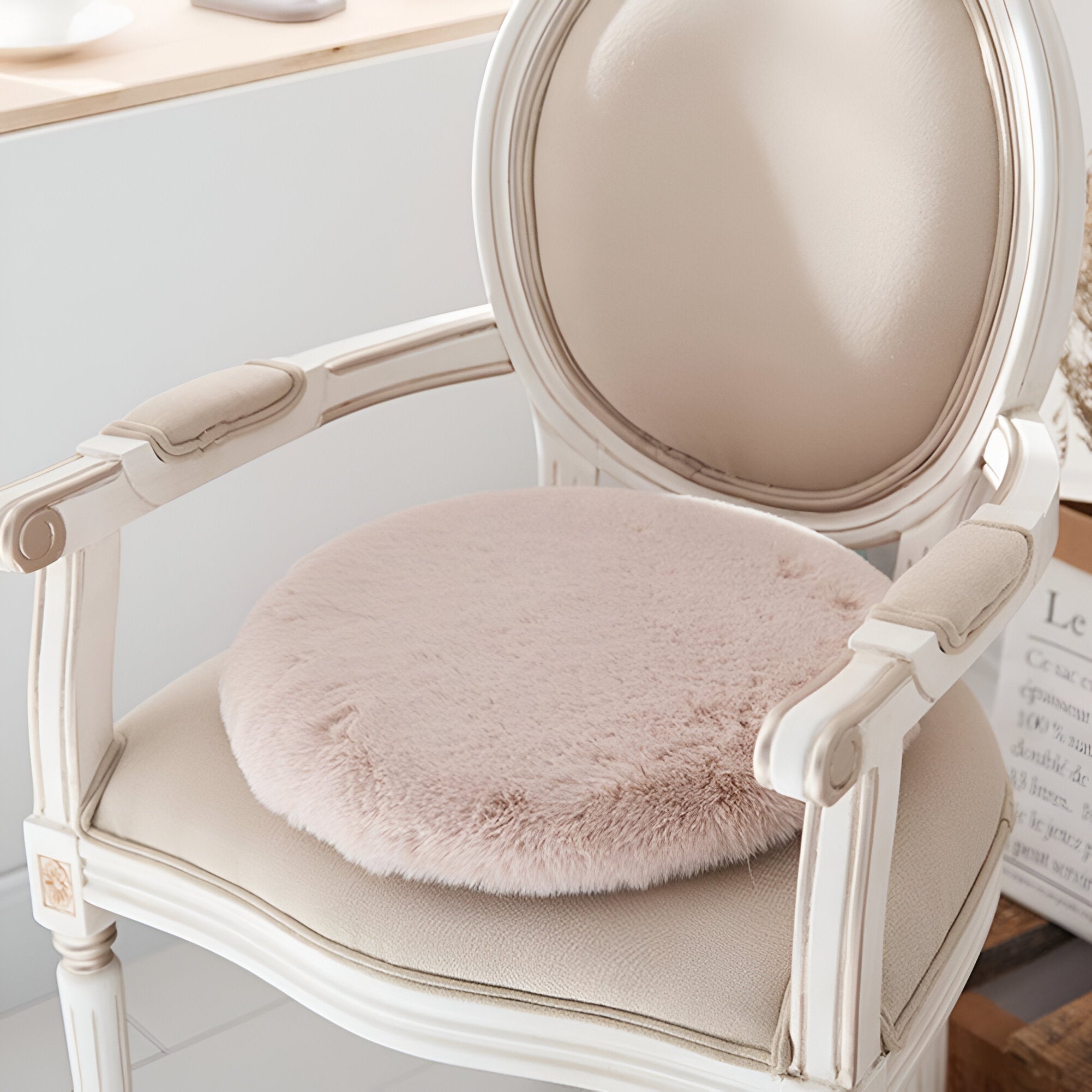 Soft Rabbit Fur Imitation Seat Cushion - Plush Round Design