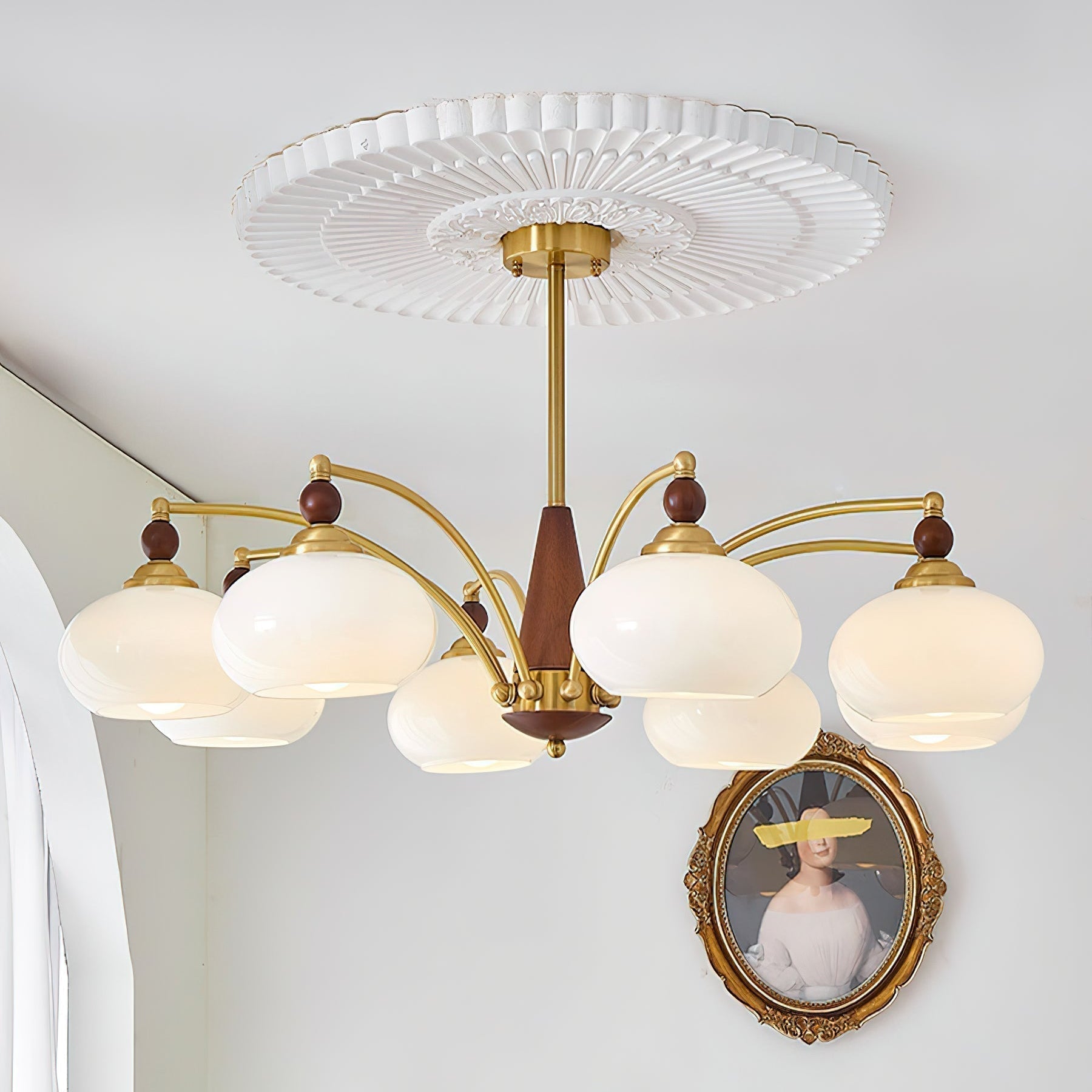 Retro Melodica Chandelier – Victorian Elegance with Modern Craftsmanship