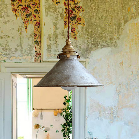 Retro Industrial Metal Fanale Pendant Light 0